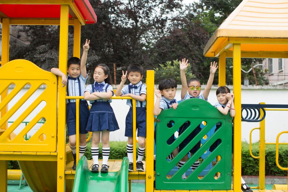 Nên hay không nên xây dựng trường học hạnh phúc cho trẻ mầm non quận Hoàng Mai Hà Nội?