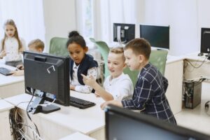 Xu hướng project-based learning cho trẻ tiểu học: Xây dựng kỹ năng công dân số toàn diện - Hệ sinh thái giáo dục